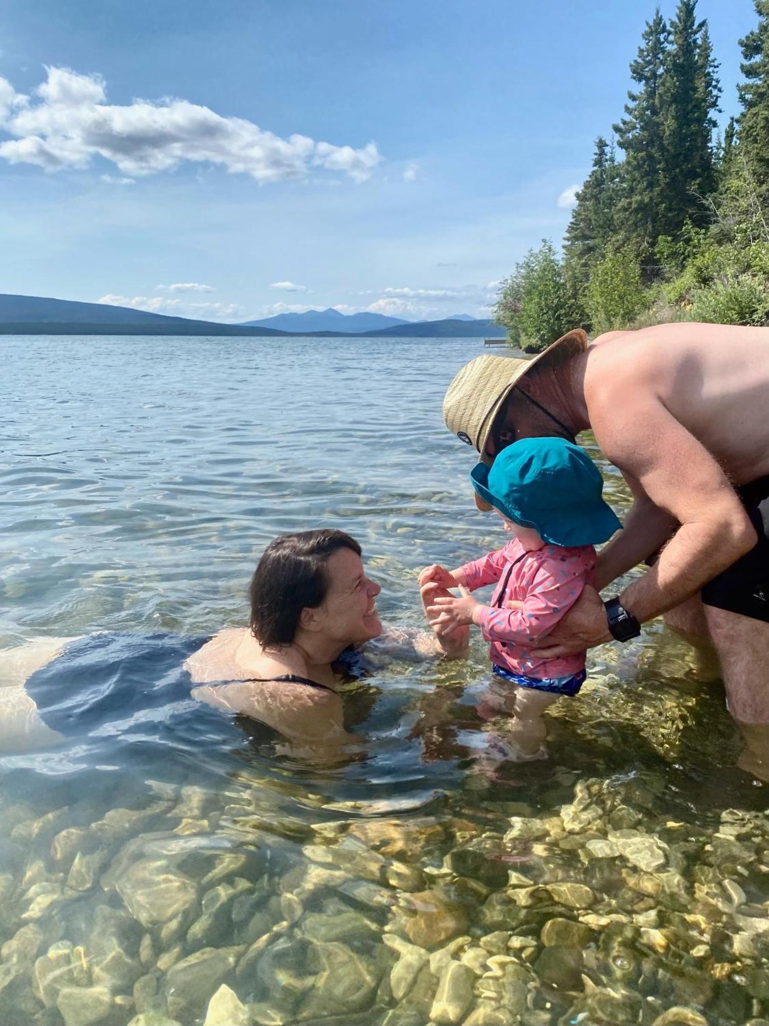 Little Atlin Lodge Tagish Bagian luar foto